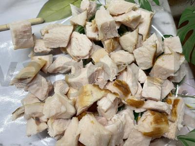 Salotos su rūkytomis vištienos krūtinėlėmis Žingsnis 1