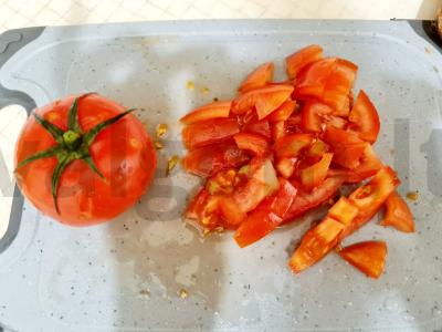 Makaronai su grybais ir pomidorais grietinėlės padaže Žingsnis 4