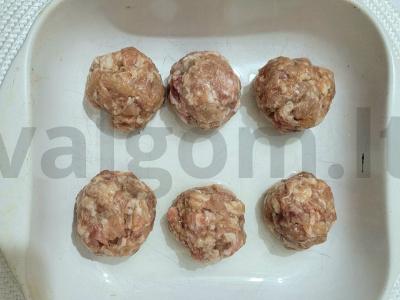 Mėsos lizdai iš faršo su grybais po sūriu Žingsnis 3