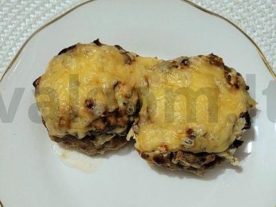 Mėsos lizdai iš faršo su grybais po sūriu pagrindine nuotrauka