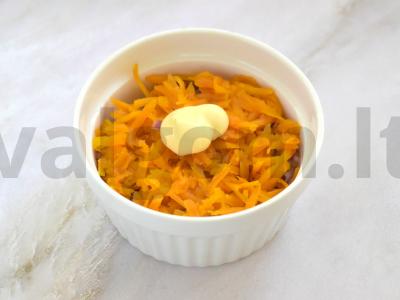 Salotas „Generolas“ su rūkytomis vištienos krūtinėlėmis Žingsnis 3