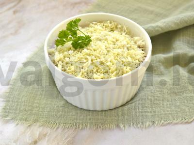 Salotas „Generolas“ su rūkytomis vištienos krūtinėlėmis pagrindine nuotrauka