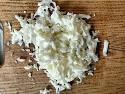 Švelnus salotas su sardinomis pomidorų padaže Žingsnis 2