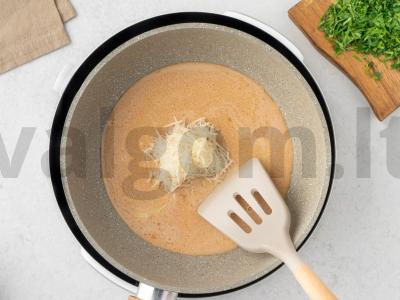 Aštrus grietinėlės makaronai su krevetėmis Žingsnis 5