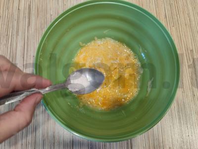 Karšti sumuštiniai su bulvėmis, kiaušiniu ir žolelėmis Žingsnis 3