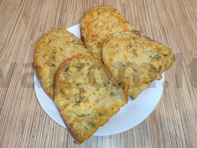 Karšti sumuštiniai su bulvėmis, kiaušiniu ir žolelėmis pagrindine nuotrauka