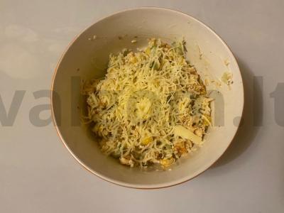 Salotas „Faradėja“ su vištiena, kukurūzais ir šviežiu agurku Žingsnis 7