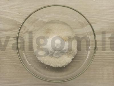 Vanilinis kompotas su miško uogomis Žingsnis 2