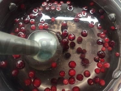 Vanilinis kompotas su miško uogomis Žingsnis 4