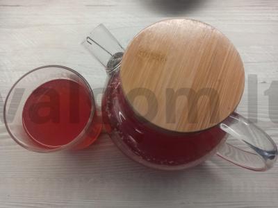 Vanilinis kompotas su miško uogomis pagrindine nuotrauka