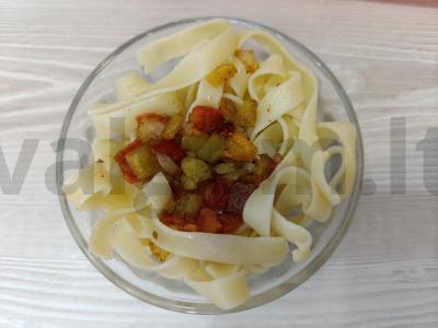 Makaronai-nestai su daržovių mišiniu orkaitėje Žingsnis 3