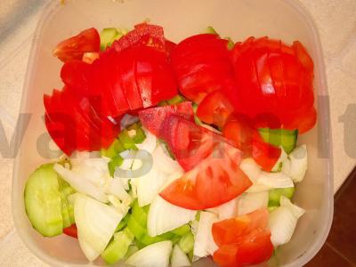 Daržovių salotas su česnaku Žingsnis 4