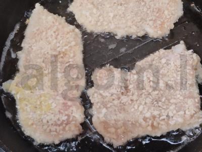 Vištiena panko džiūvėsėliuose Žingsnis 5