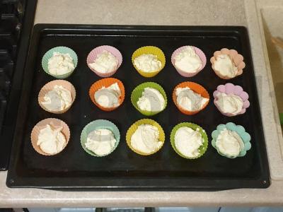 Varškės keksiukai su laimu Žingsnis 8