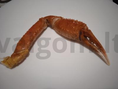 Salotos su krabais, pomidorais, feta sūriu ir vynuogių aliejaus bei grūdėtos garstyčių padažu Žingsnis 2