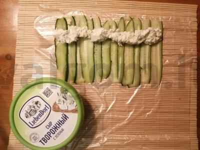 Agurkų ritinys be ryžių Žingsnis 3