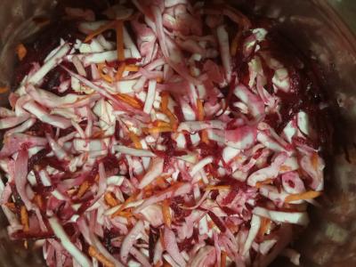 Marinuoti kopūstai su burokėliais Žingsnis 2