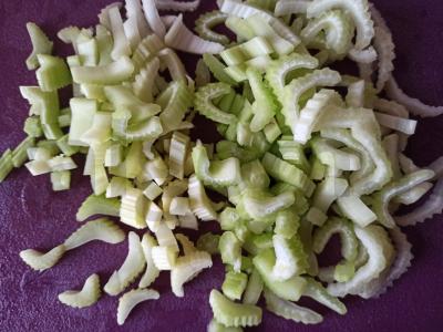 Garinta upėtakis su daržovėmis lėtoje viryklėje Žingsnis 3