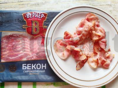 Šiltas sumuštinis su bekonu ir kiaušiniu Žingsnis 2