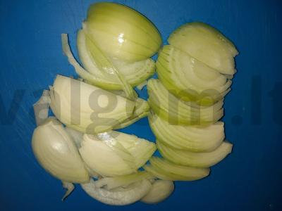 Jautienos kepenys su svogūnais keptuvėje Žingsnis 3