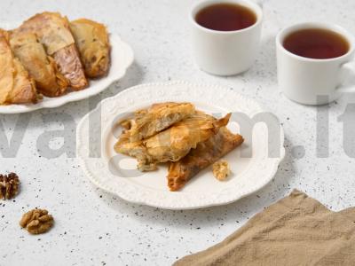 Filo tešlos pyragėliai pagrindine nuotrauka