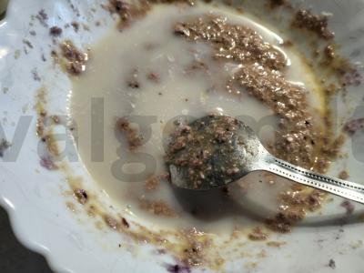 Varškės ir serbentų blynai Žingsnis 3