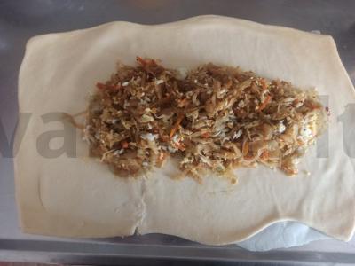 Traškus pyragas su marinuotų kopūstų įdaru Žingsnis 7