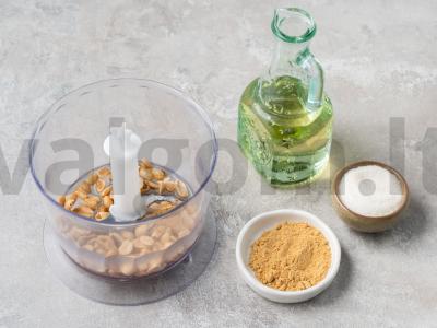 Vasaros ritinėliai su žemės riešutų padažu Žingsnis 1