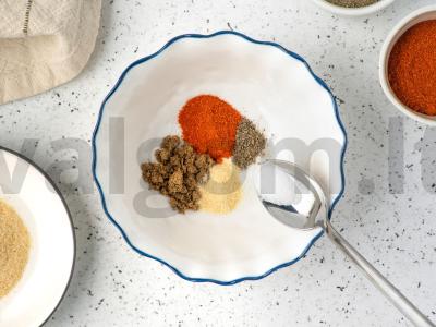 Korėjietiškų salotų padažas Žingsnis 1