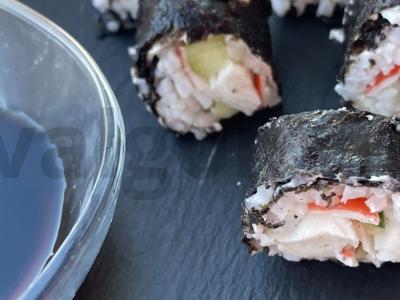 Namų ritinėliai su ryžiais ir varškės sūriu pagrindine nuotrauka