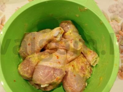 Sultinga vištiena kopūstų apvalkale Žingsnis 2