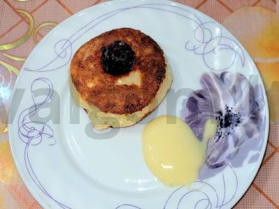 Auksiniai varškėčiai idealiu pavidalu pagrindine nuotrauka