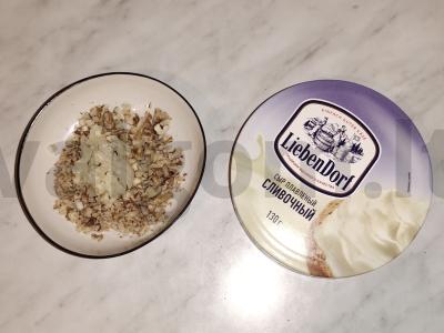 Baklažanų ritinėliai su lydytu sūriu ir graikiniais riešutais Žingsnis 3