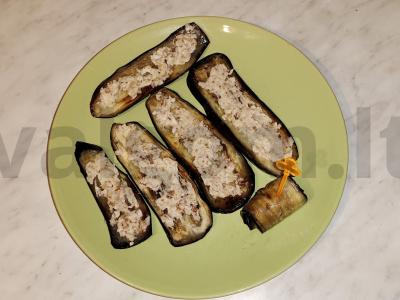 Baklažanų ritinėliai su lydytu sūriu ir graikiniais riešutais Žingsnis 5