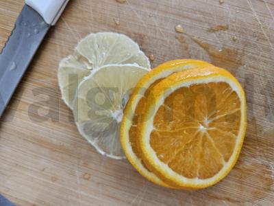 Gaivus limonadas „Avietė-citrina-apelsinas“ Žingsnis 1