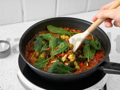 Daržovių troškinys su pomidorais Žingsnis 7