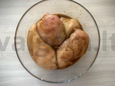 Vištienos filė apelsinų marinate Žingsnis 2