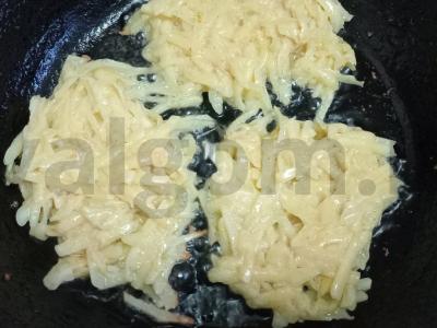 Bulviniai blynai su rūkyta lašiša Žingsnis 6