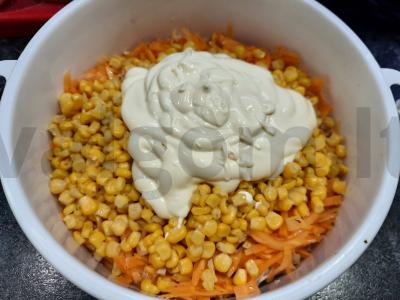 Morkų salotas su traškučiais Žingsnis 4