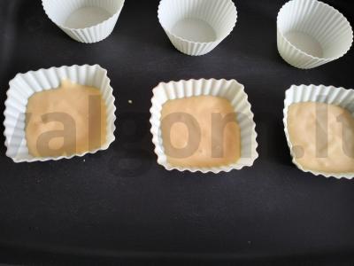 Keksiukai iš kvietinių miltų arbatai Žingsnis 4