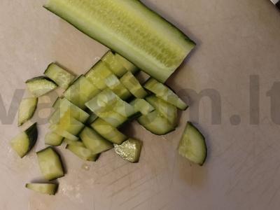 Salotos su midijomis, pomidorais ir sezamų padažu Žingsnis 2