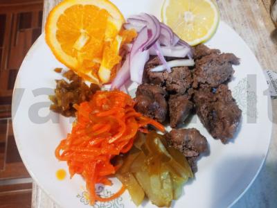 Aštrus vištienos kepenėlių salotas su apelsinu ir jalapeño Žingsnis 3