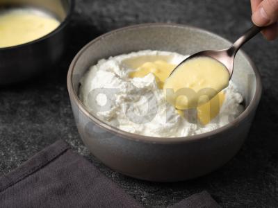 Varškės pyragas su džiovintomis vyšniomis Žingsnis 5