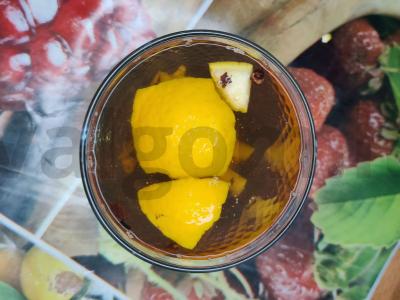 Mango-šaltalankių arbata pagrindine nuotrauka