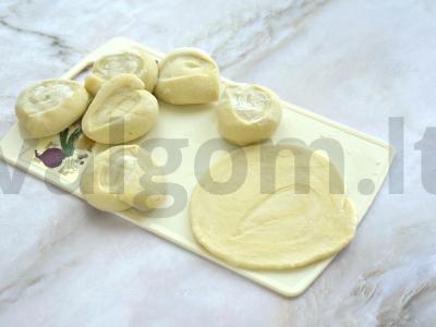 Sluoksniuotos tešlos samsa su faršu Žingsnis 3