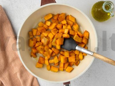 Kepta moliūgų su česnaku Žingsnis 3