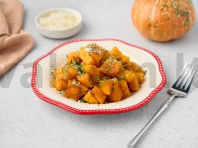 Kepta moliūgų su česnaku pagrindine nuotrauka