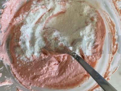 Be glitimo, laktozės, su razinomis ir džiovintomis abrikosais „Saulėlydis“ Žingsnis 4