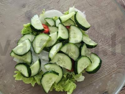 Daržovių salotas su keptomis krevetėmis Žingsnis 3