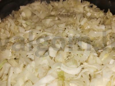 Kepta kopūstai su dešrelėmis Žingsnis 5